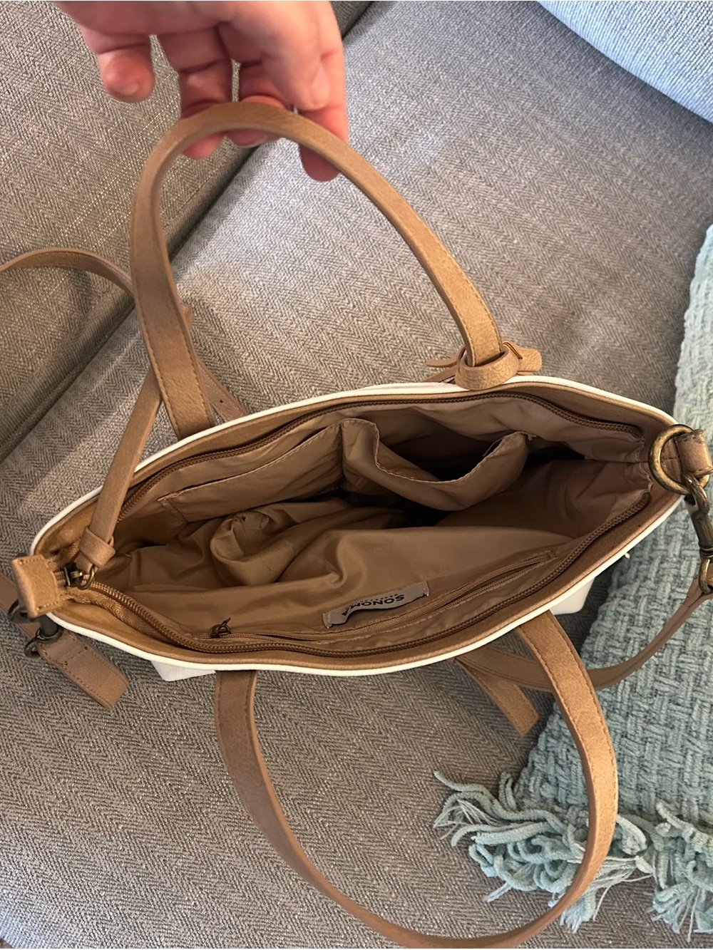 Sonoma White and Tan Crossbody Tote with Tassel - Picture 2 of 2